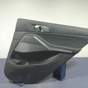 Popularny BMW X5 G05 LCI BOCZEK TAPICERKA DRZWI TYŁ TYLNA PRAWA